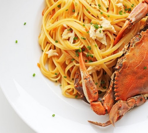 PASTA WITH CRABS